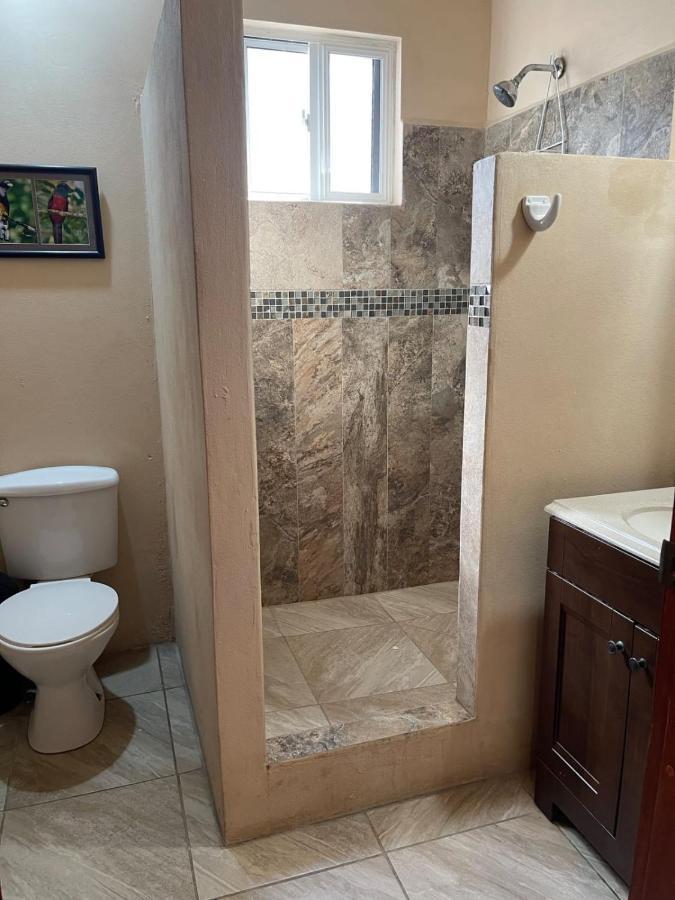 Yocamatsu Bed & Breakfast Caye Caulker Dış mekan fotoğraf