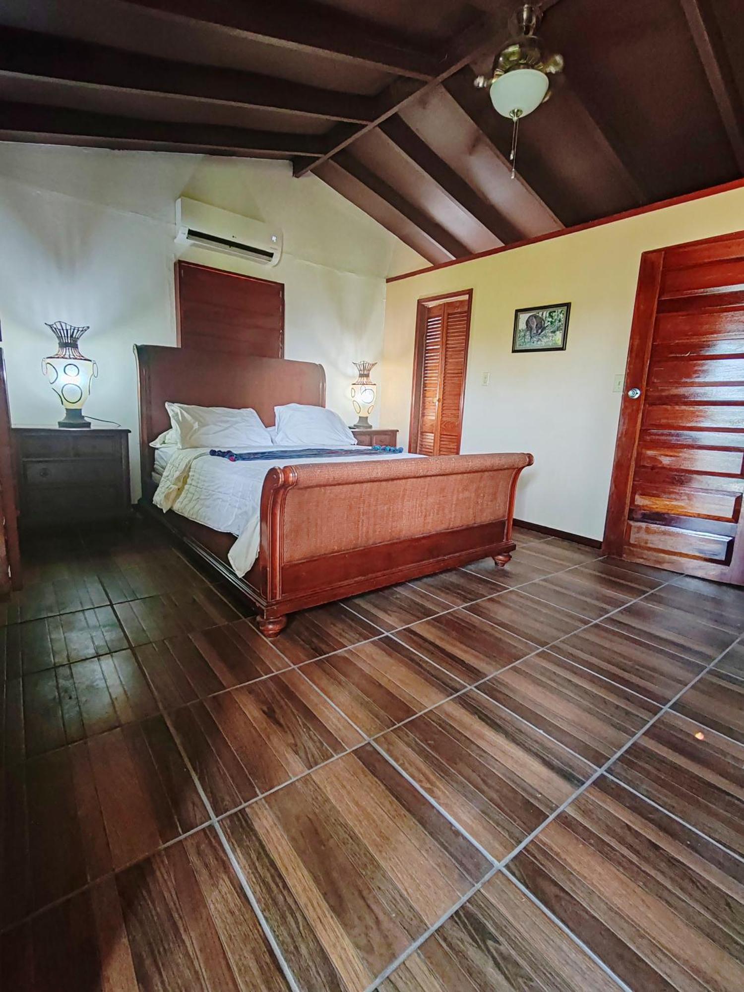 Yocamatsu Bed & Breakfast Caye Caulker Oda fotoğraf