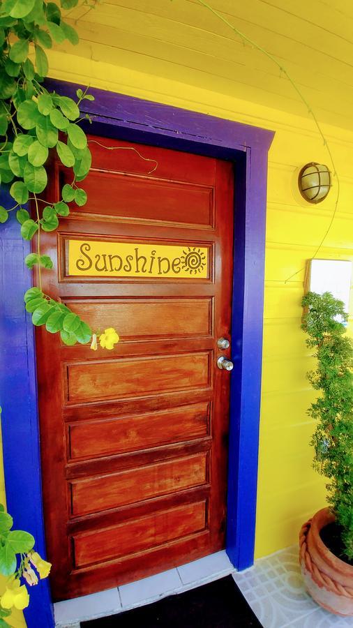 Yocamatsu Bed & Breakfast Caye Caulker Dış mekan fotoğraf