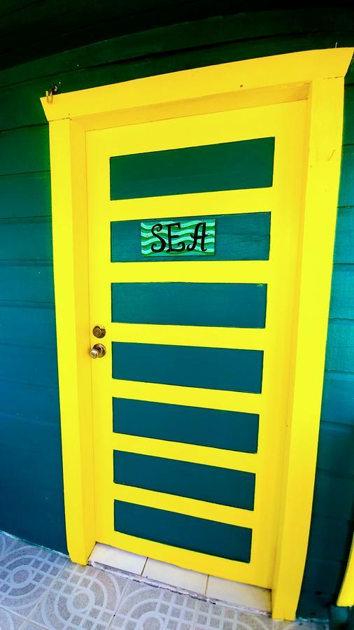 Yocamatsu Bed & Breakfast Caye Caulker Dış mekan fotoğraf