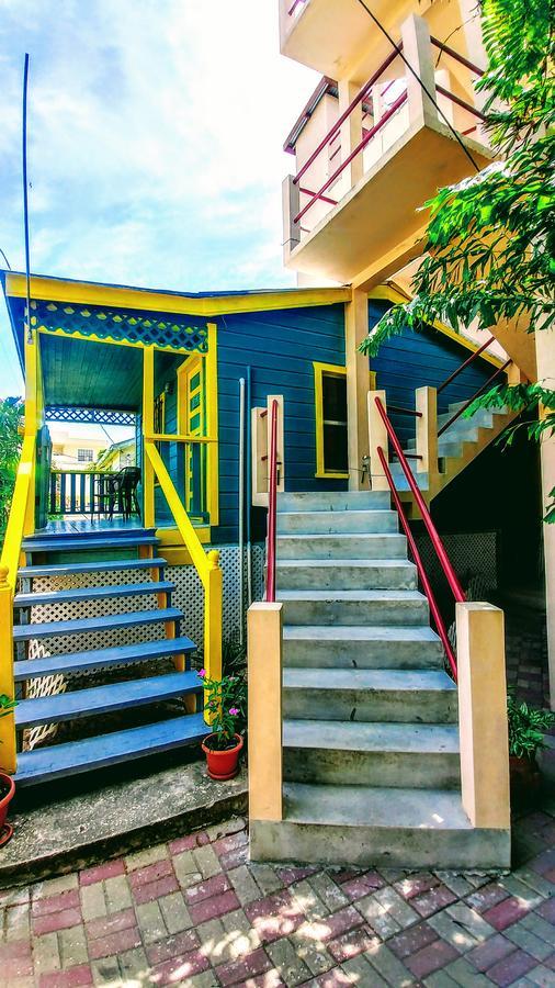 Yocamatsu Bed & Breakfast Caye Caulker Dış mekan fotoğraf